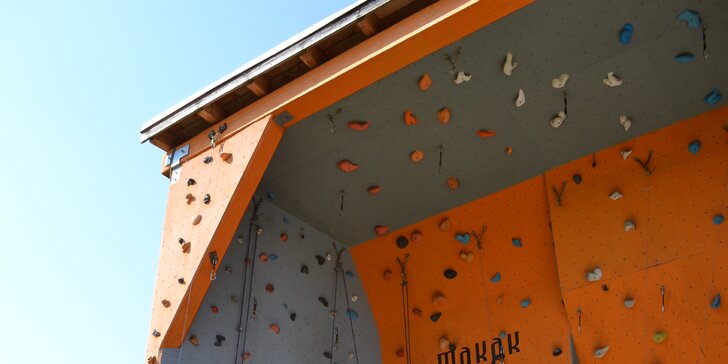 Vertical park: obří houpačka, bungee trampolína a horolezecká stěna