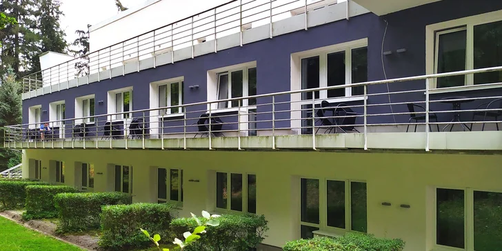 Hotel v nedávné době procházel k rekonstrukcí, ta je však už zdárně dokončena, a tak jsou tu už v plné síle a novém kabátě připravení na vás příjezd.