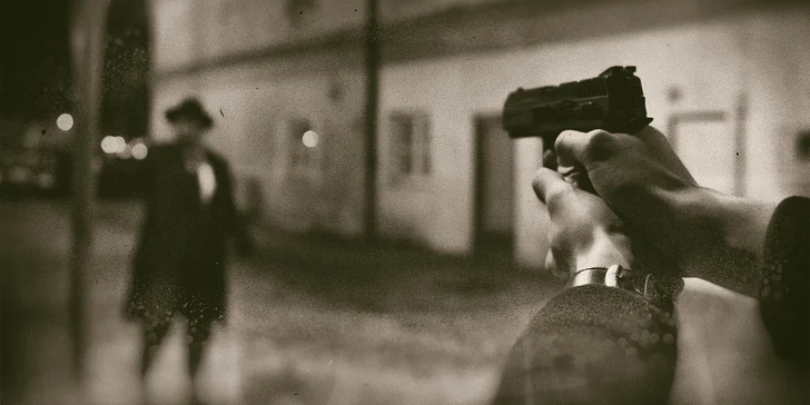 Před třemi dny našla policie bezvládné tělo Luigiho Pomodora – známého mafiánského bosse. Odhalíte pachatele?