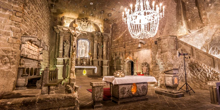 Okrem toho si pozriete aj najväčšiu soľnú baňu v Európe – Wieliczku
