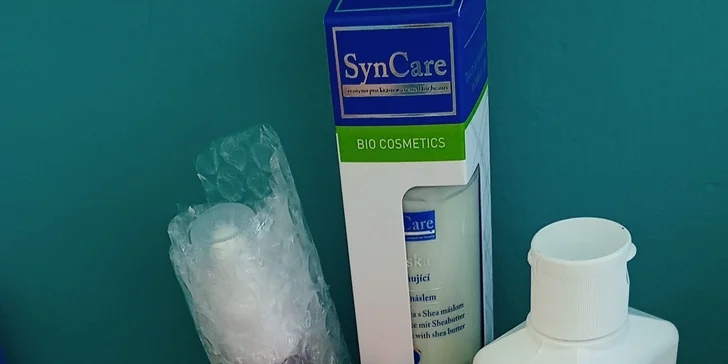 Kosmetička používá prémiovou českou dermokosmetiku SynCare.