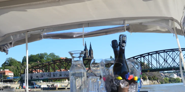 Na jachtě budete mít zajištěn veškerý komfort.