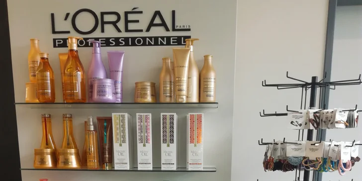 Krásné a zdravé vlasy: střih, melír, ošetření přípravkem Olaplex a styling s foukanou, do 120 minut