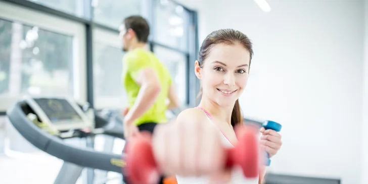 Hýbejte se: 1 neomezený vstup nebo měsíční permanentka do fitness centra