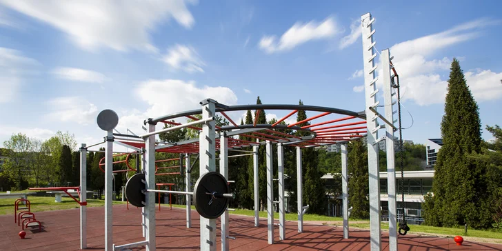 Hýbejte se: 1 neomezený vstup nebo měsíční permanentka do fitness centra