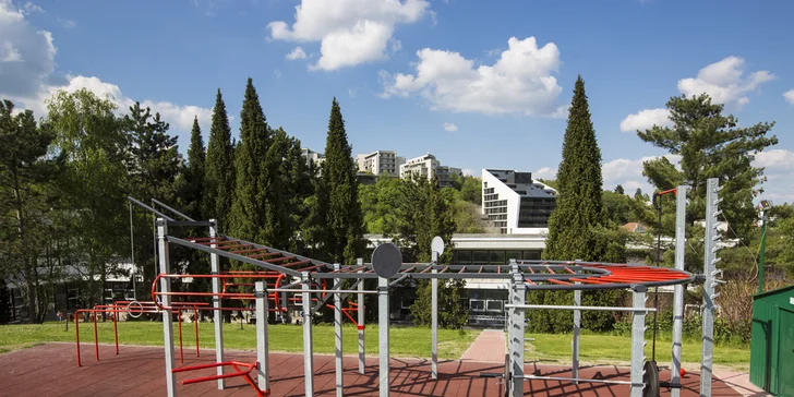 Hýbejte se: 1 neomezený vstup nebo měsíční permanentka do fitness centra