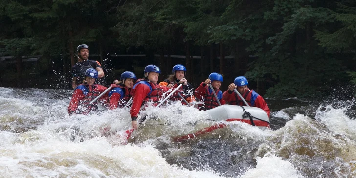 Jen 3 dny v roce: rafting na Vltavě při vypouštění přehrady Lipno