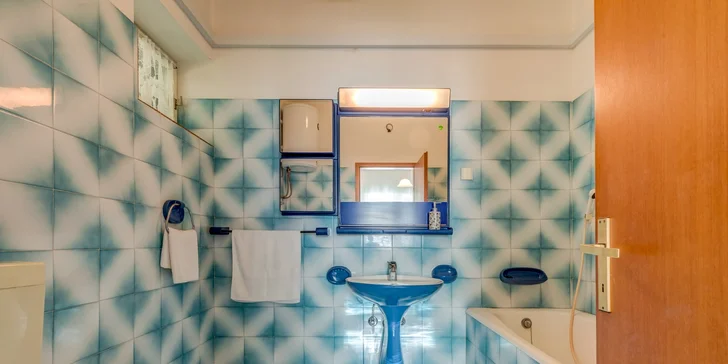 Báječný týden na Omišské riviéře v Chorvatsku: doprava a 7 nocí v apartmánu