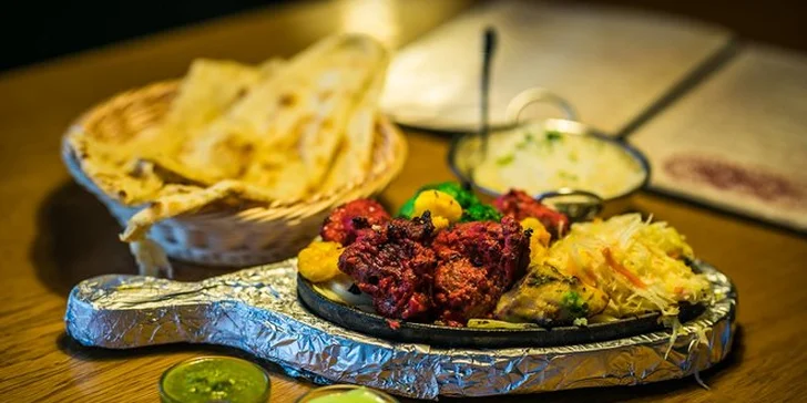 Otevřený poukaz v hodnotě 300 Kč do nepálské restaurace Makalu
