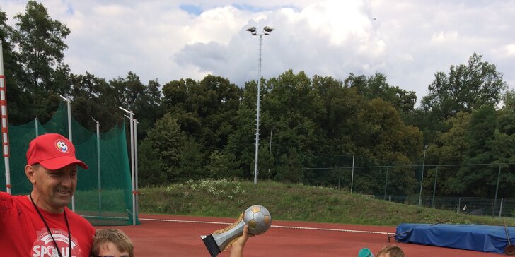 Fotbalový tábor: příměstské sportovní kempy pro děti blízko centra Prahy