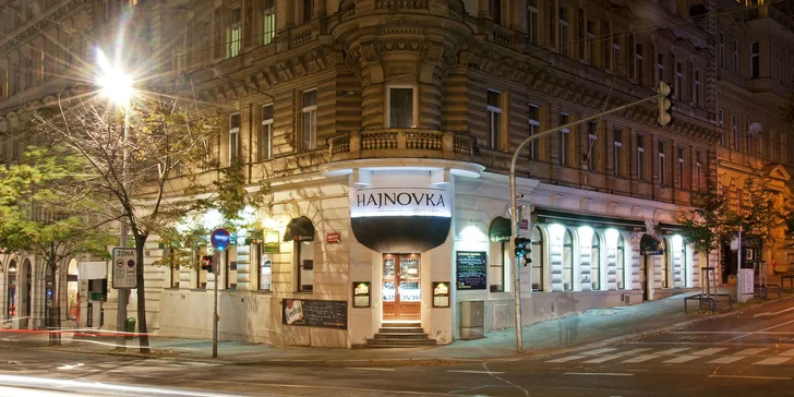 Masové hody pro 6-8 strávníků: pomalu pečená selečí kýta, křen i pečivo