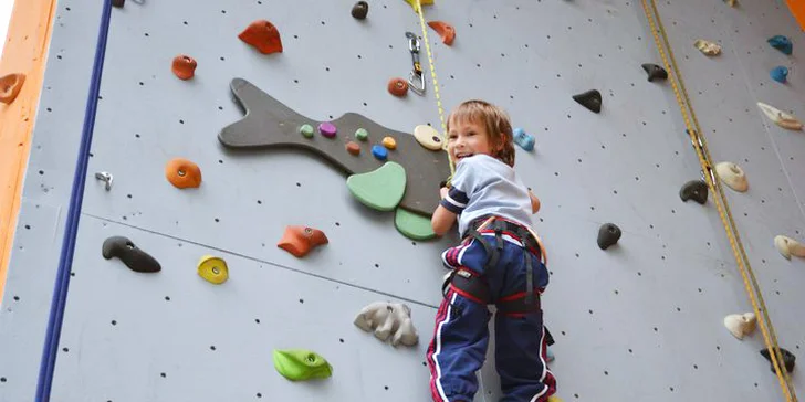 Vertical park: obří houpačka, bungee trampolína a horolezecká stěna