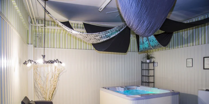 Relax ve 4* hotelu v Novém Boru: polopenze a balíček wellness procedur