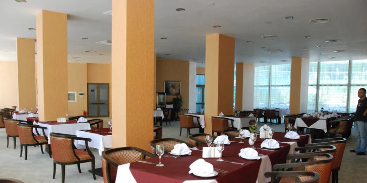 Leťte do Bulharska - all inclusive, 5* hotel a pobyt pro 1 dítě za cenu letenky