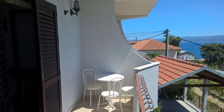 Chorvatské letovisko Mali Rat: doprava a 7 nocí v hotelu 120 m od pláže