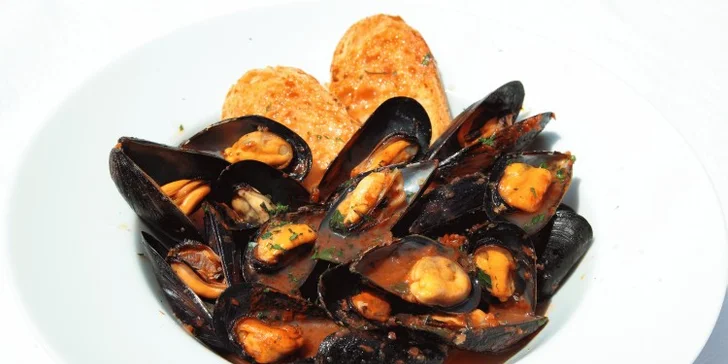 Degustace italských vín a jídel s výkladem a ukázkami vaření