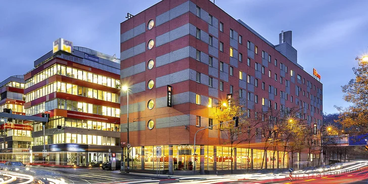 Hotel Ibis se nachází hned vedle OC Nový Smíchov jen pár kroků od památek. 
