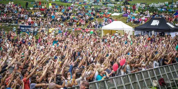 Dvě vstupenky na Festival lásky: Leoš Mareš, Ewa Farna a další v Šiklandu