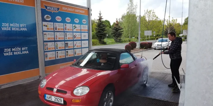Ať se váš vůz leskne: Přednabitá karta do myčky v hodnotě 500 až 2 000 Kč