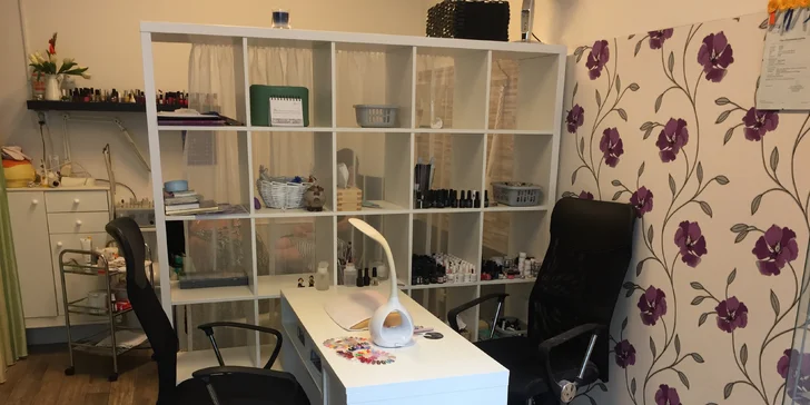Permanentní make-up obočí pomocí techniky 3D vláskování