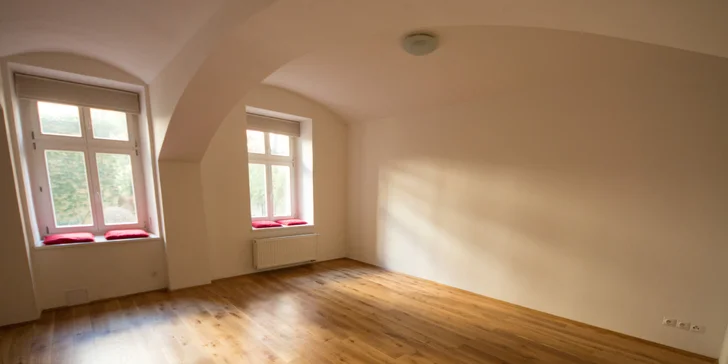 Nový rok s jógou: 1–5 lekcí jógy pro začátečníky i pokročilé v Eka Yoga Space