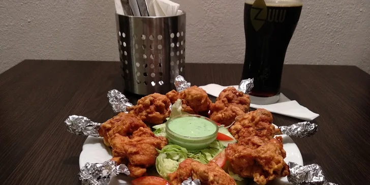 Chicken lollipop: 10 smažených kuřecích křídel po indicku a 0,5l nápoj pro 2