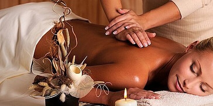 Exkluzivní masáž s luxusním relaxačním konopným olejem s levandulí
