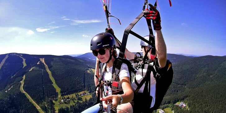 Záloha na Tandem paragliding: Krkonoše nebo Český ráj, možnost akrobatických prvků
