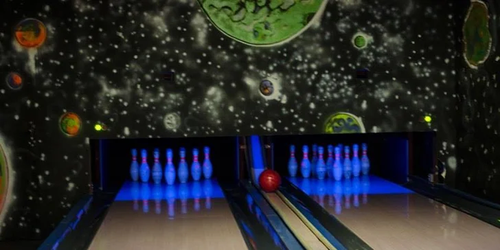 Rozkulte to: hodina bowlingu pro celou partu kámošů