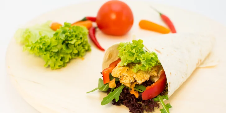 Kuřecí burger, twister nebo dětské menu s hranolky a pitím dle výběru