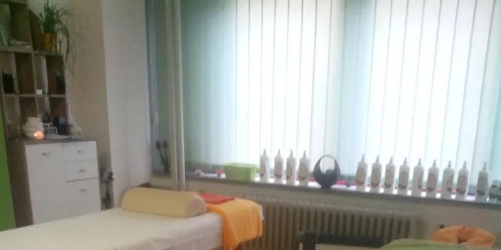 Zasloužený odpočinek: romantická párová masáž včetně aromaterapie