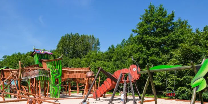 Navštivte park plný dinosaurů a zábavy: 2denní vstup do polského Zatorlandu
