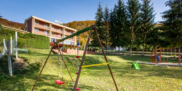 Slovenský kras s polopenzí, neomezeným bazénem i vířivkou až na 8 dní