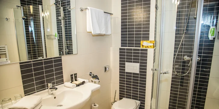 Luxusní srpnový relax v prosluněném Mikulově: wellness s bazénem na střeše