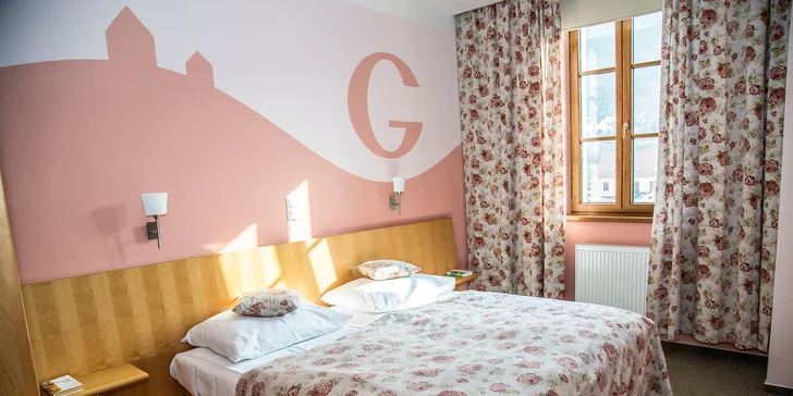 Luxusní srpnový relax v prosluněném Mikulově: wellness s bazénem na střeše