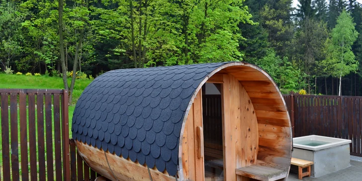 Hotel přímo pod Radhoštěm: snídaně, beskydská večeře a privátní wellness