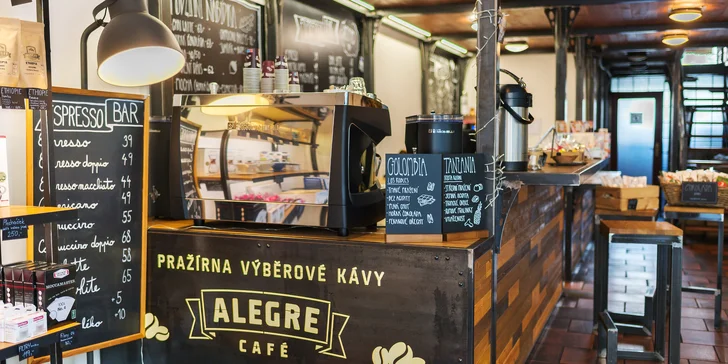 Naučíte se techniku napěňování a lití mléka a vyzkoušíte si lití latte art obrazců (srdíčko, rozeta, tulipán).