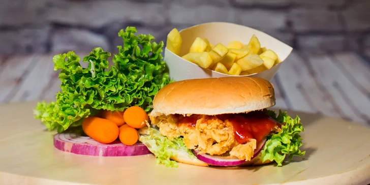 Kuřecí burger, twister nebo dětské menu s hranolky a pitím dle výběru