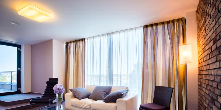 Dovolená ve dvou v luxusním 4* hotelu přímo u Slunečních jezer na Slovensku