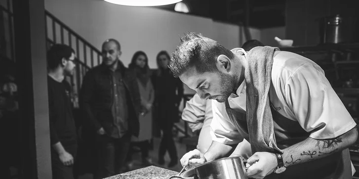 Kurz vaření ve Food Atelieru: hamburgery, steaky a ciabatty