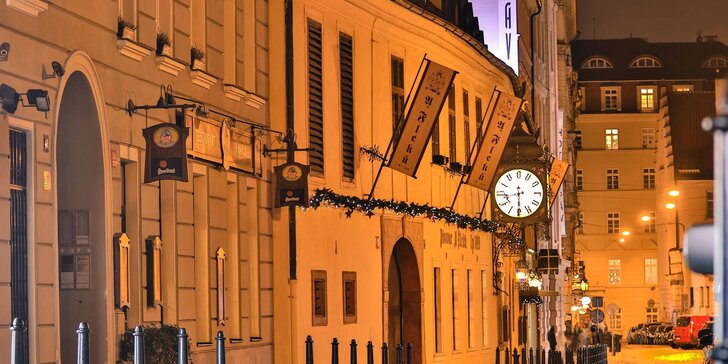 Úniková hra Tour de Pub Prague: noční Praha, jak ji neznáte