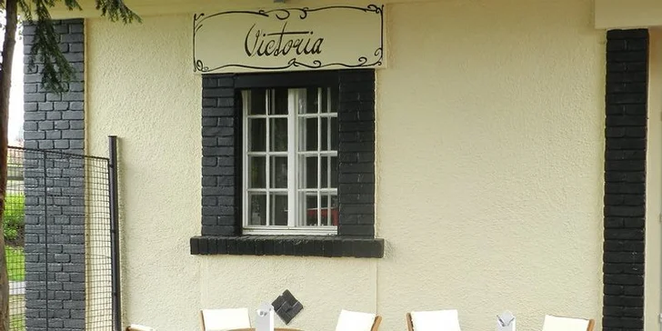 Poctivý burger v zahradní restauraci ve Štruncových sadech: 3 druhy