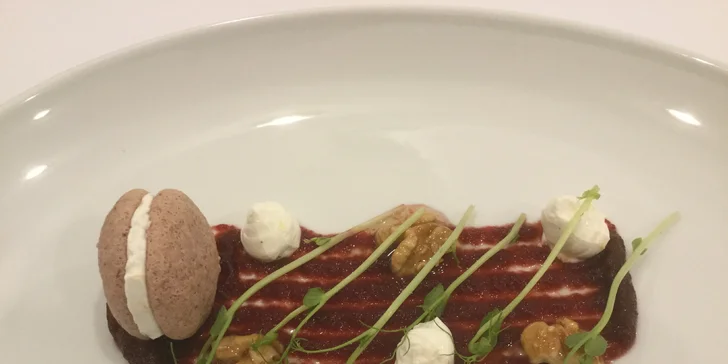 Spolu na film a dobré jídlo: tříchodové menu a dva lístky do kina Lucerna