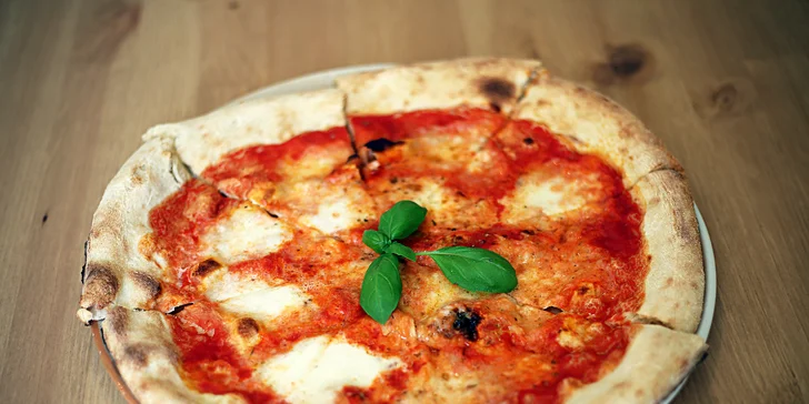 Pravá italská pizza a nealko nápoj pro 1 i 2 v restauraci s italským kuchařem