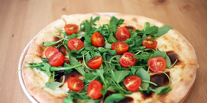 Pravá italská pizza a nealko nápoj pro 1 i 2 v restauraci s italským kuchařem