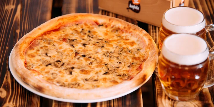 Pizza a 2x čapovaný Budvar