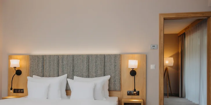 Pětihvězdičkový hotel vás překvapí interiéry doladěnými do posledního detailu, budete se tu cítit opravdu zcela výjimečně. 