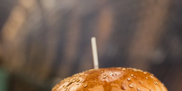 Okrem nadupaného burgeru máte možnosť zakúpiť si aj 60 či 100 € vouchery na celé menu.