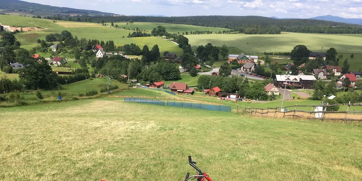 Červen plný adrenalinových atrakcí pro děti: horské káry, tubing i trampolíny