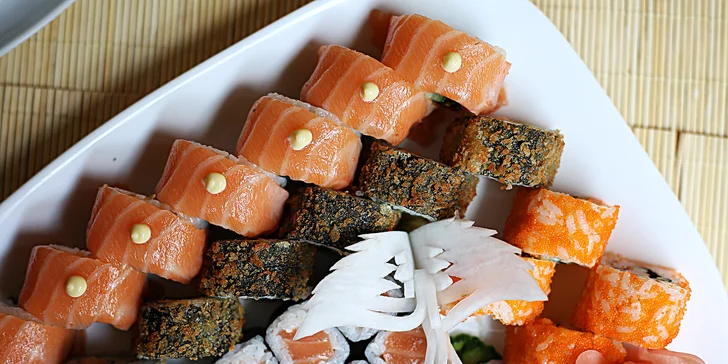 Sushi sety 22, 35 a 36 ks i s polévkou miso nebo Tom Yum Kay